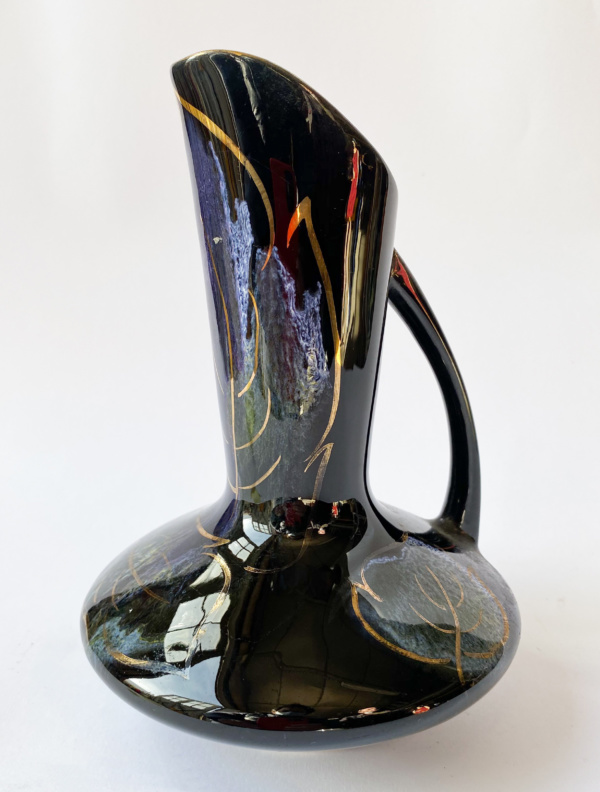 Petit vase noir