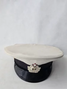 Casquette d’officier de la Marine soviétique URSS avec insigne étoile rouge et ancr