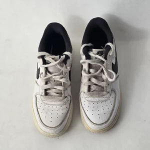 nike air force 1 low 07 swooshfetti blanches vue de dessus