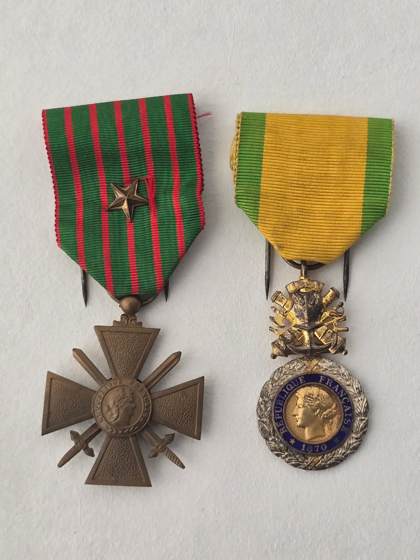 Lot médailles militaires françaises authentiques : Médaille militaire 1870 «Valeur et Discipline» + Croix de guerre 1914‑1918 avec étoile de bronze