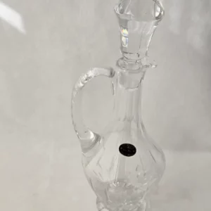 Carafe en cristal soufflée à la bouche et taillée à la main de la Cristallerie de Lorraine.