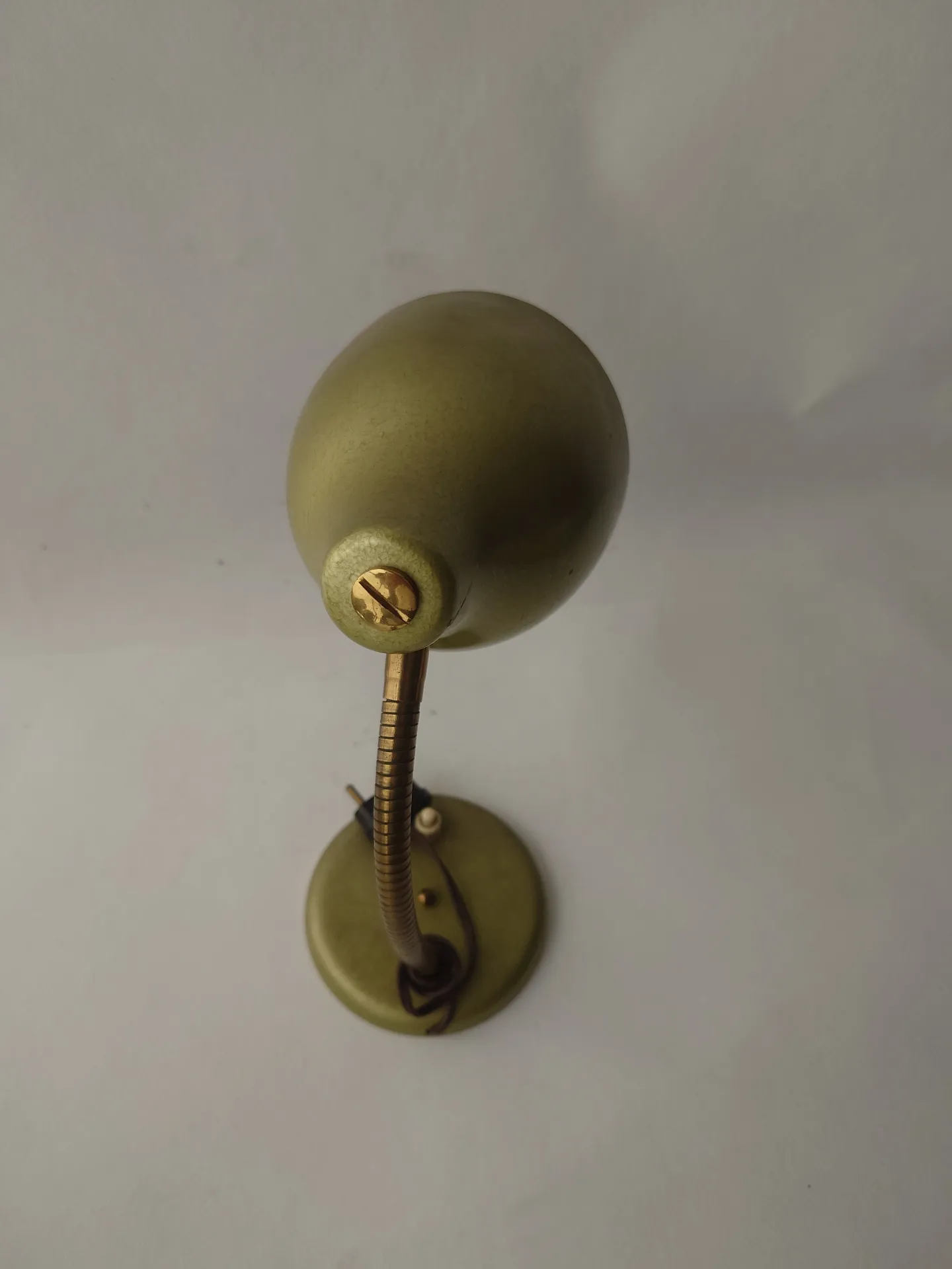 Lampe murale vintage en métal avec bras flexible – Vue latérale
