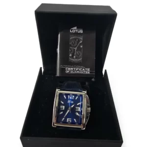 Montre Lotus 15750 homme à quartz avec cadran bleu rectangulaire présentée dans son coffret d'origine avec certificat de garantie.